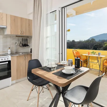 Katerina's Sunset Apartman *