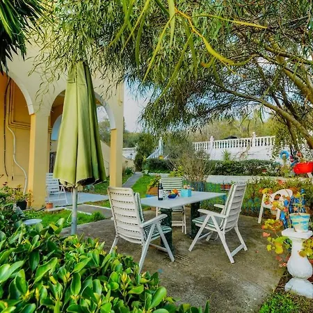 Katerina's Sunset Apartment *